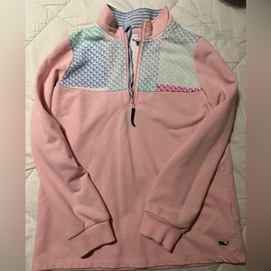 Vineyard Vines girls pullover.